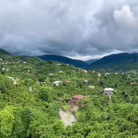 8 Mountains Near Chakvi Landhaus *