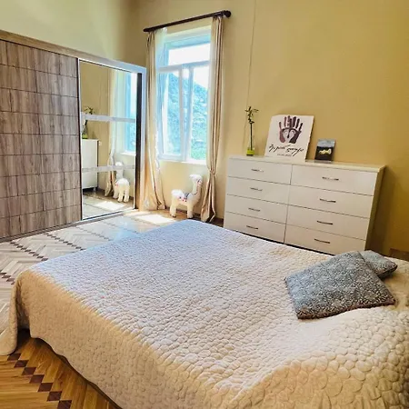 8 Mountains Near Chakvi Kır Evi