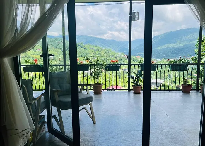 Landhaus 8 Mountains Near Chakvi Gorgadzeebi