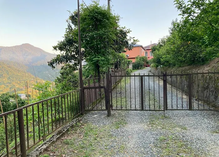 8 Mountains Near Chakvi Kır Evi Gorgadzeebi