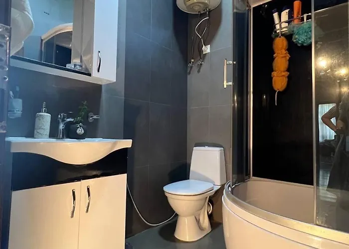 8 Mountains Near Chakvi Gorgadzeebi