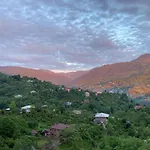 8 Mountains Near Chakvi Country house